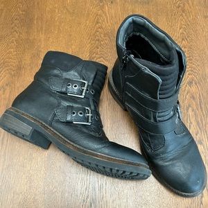 White Mountain CANTARA Moto Boots. Size 8.5 Black w/decorative straps & buckles.